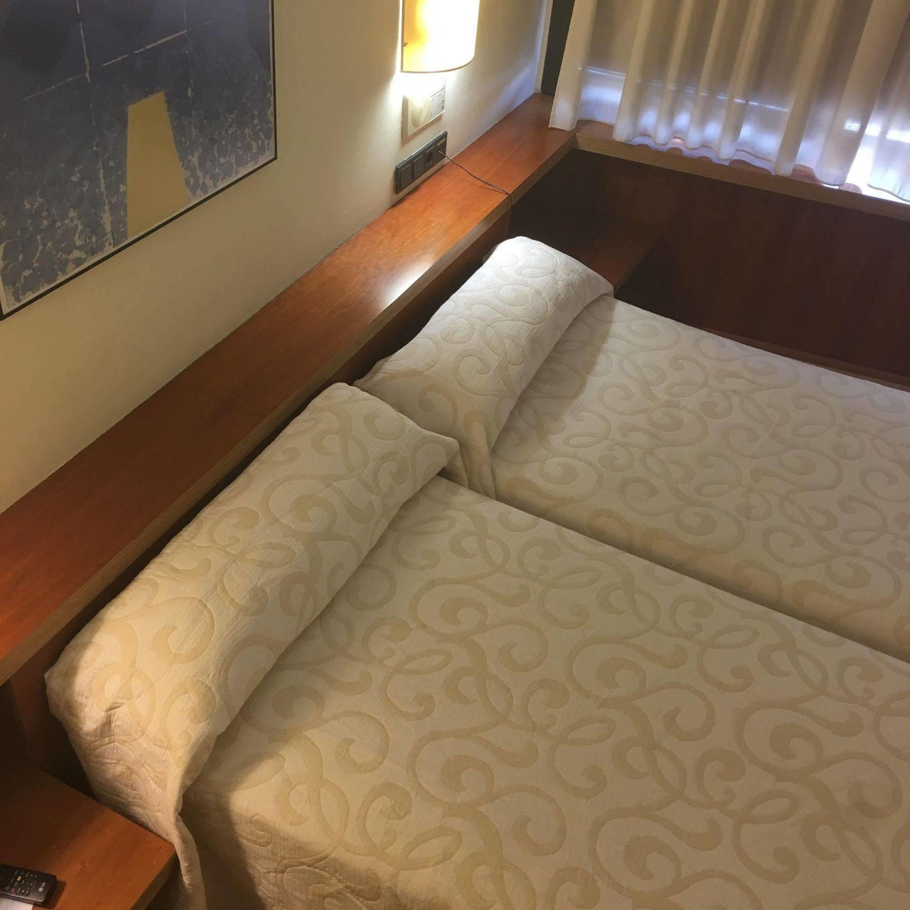 Duque De Wellington Hotel Vitoria-Gasteiz Eksteriør billede